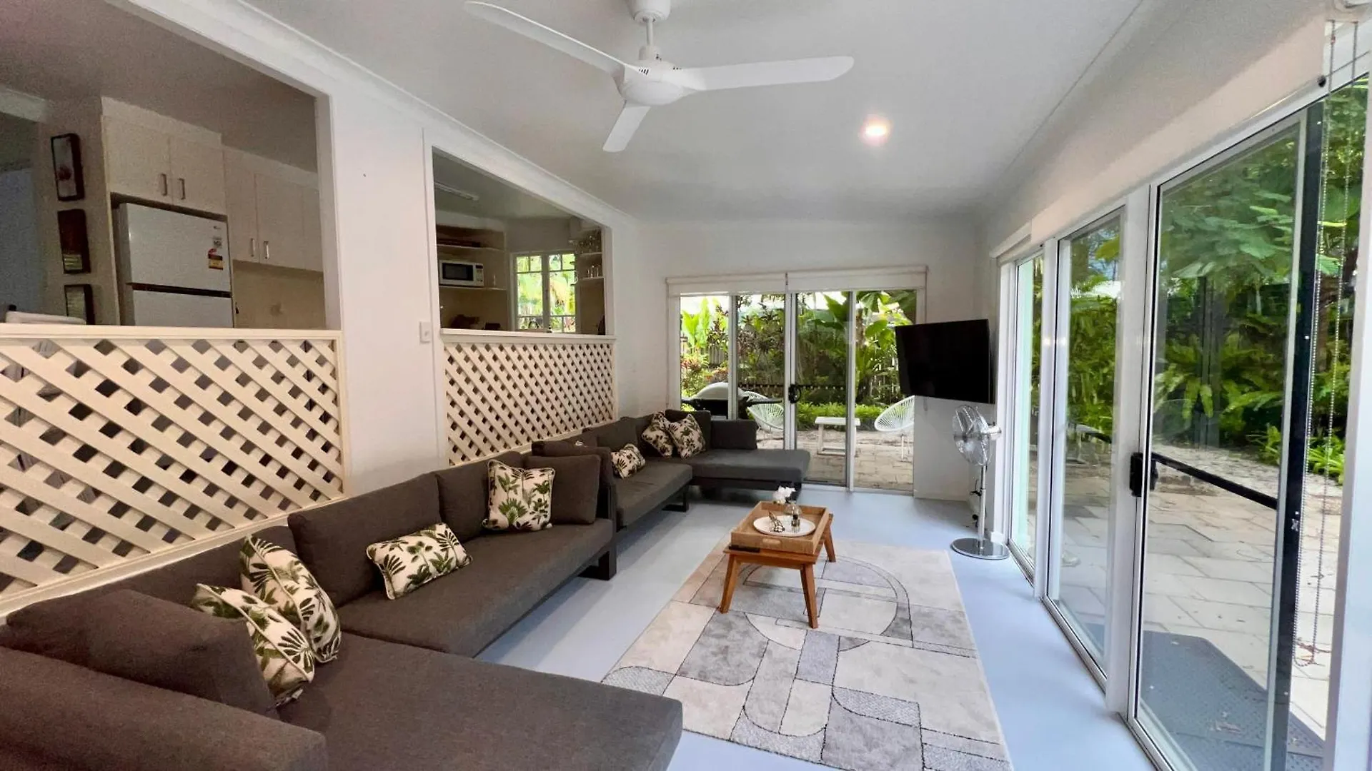 Coastal Chill On Garrick Villa Port Douglas 0*,  Australia